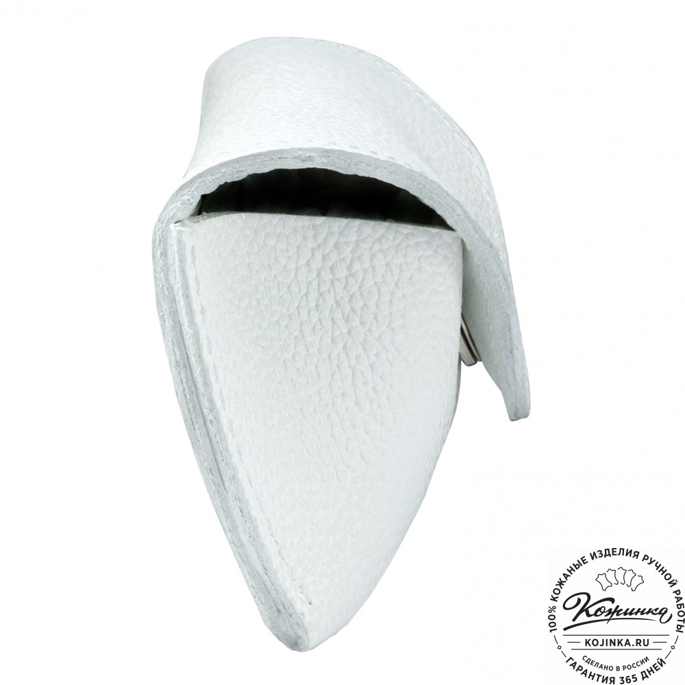 Кожаный футляр для очков  из мягкой кожи (белый) 