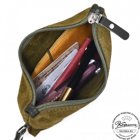 Кожаная косметичка "Флавия" велюр (хаки)