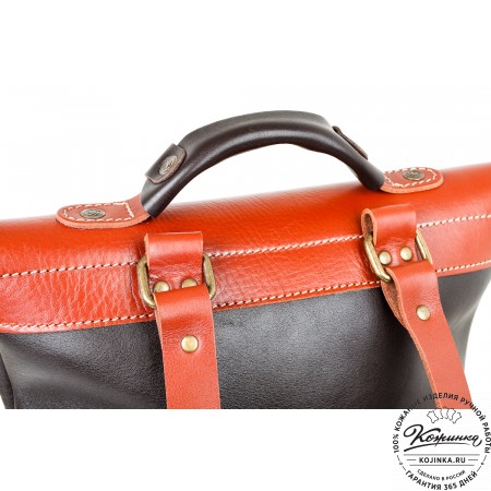 Кожаный рюкзак "Спэйс" (тёмно-коричневый с рыжим клапаном)